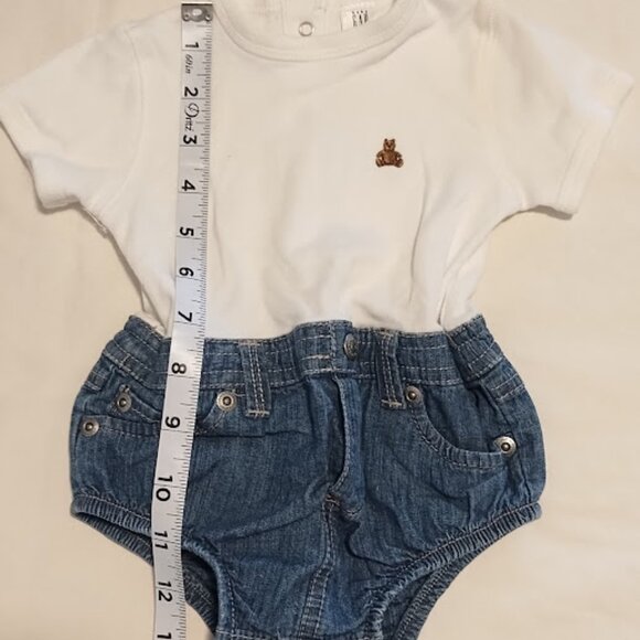 EUC Baby Gap Denim Cotton Soft One Piece 3-6 Months Girls Jean Shorts Blouse - Picture 3 of 9